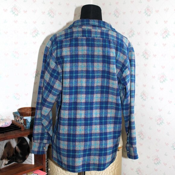 Vintage Pendleton Wool Button Down Shirt, 100% Virgin Wool, Boys XL - Picture 4 of 8